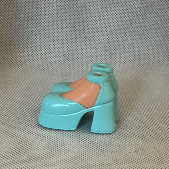 MGA Bratz Doll Pair Feet ShoesTeal Green Platform Shoes - Picture 2 of 3